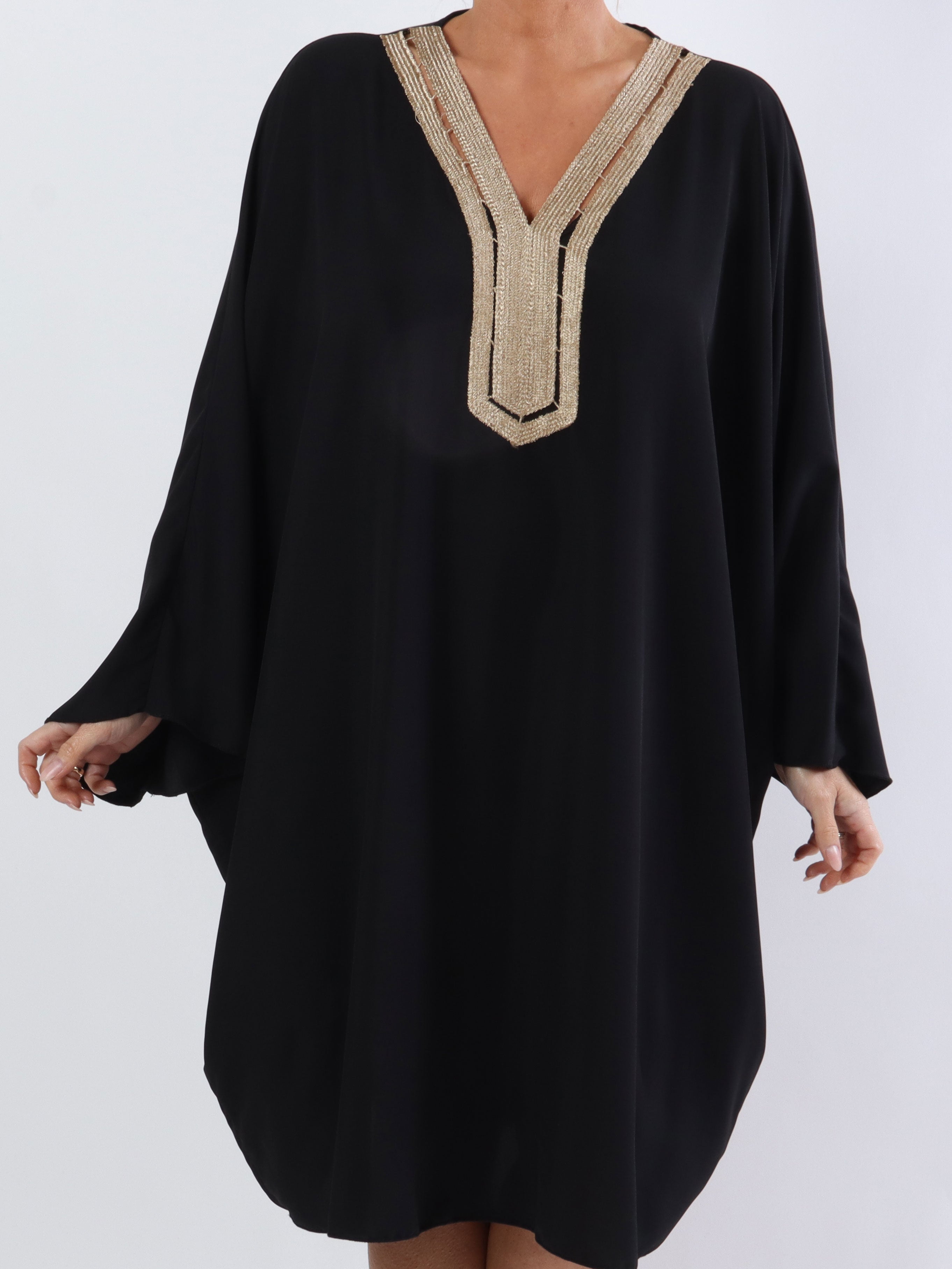 Viola - Plus size tunika med fin udskæring